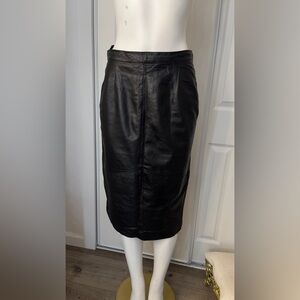 💯 Leather Pencil Skirt